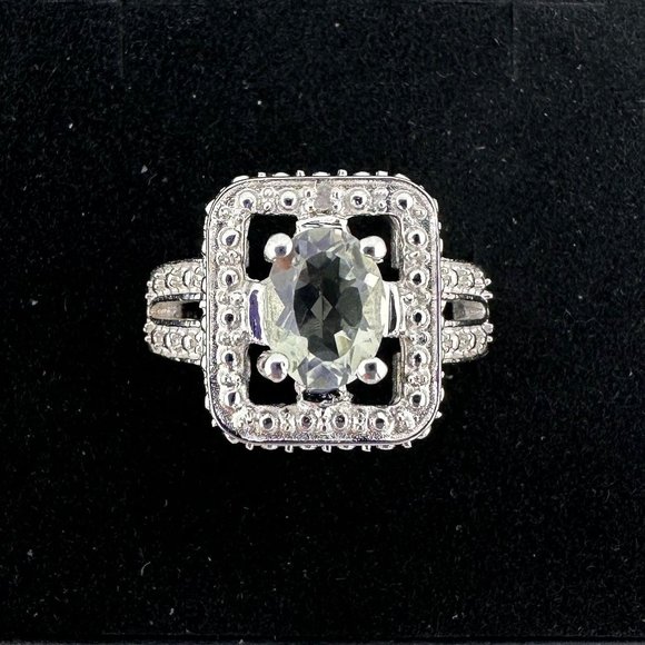 Beautiful Natural Light Green Amethyst Ring with small Diamond - Sterling Size 7 - Picture 9 of 14
